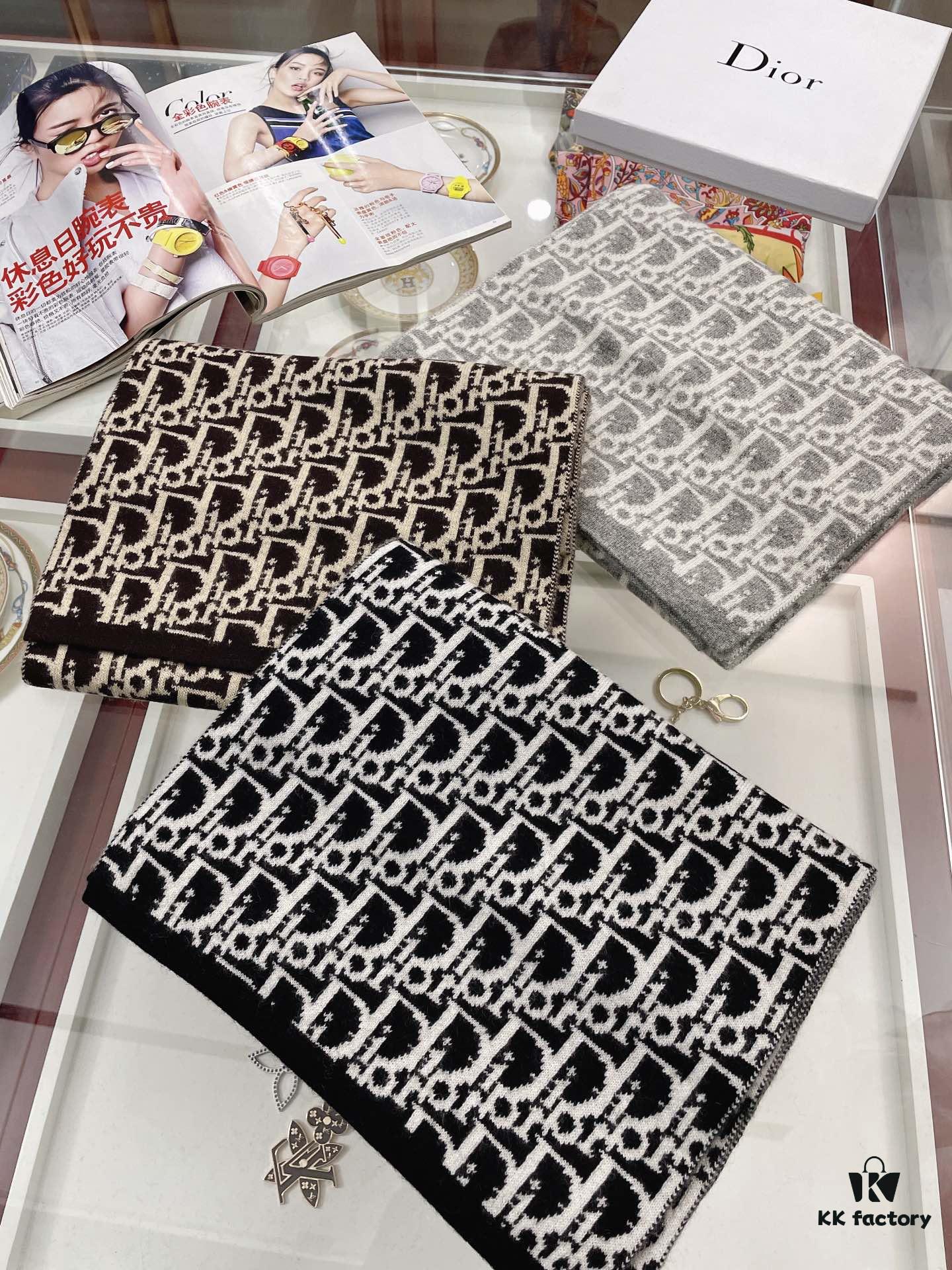 6931a8f9ccd8ab3d7af9d5fa Dior · Classic Autumn-Winter Knit Bicolor Jacquard Cashmere Scarf 30*200cm