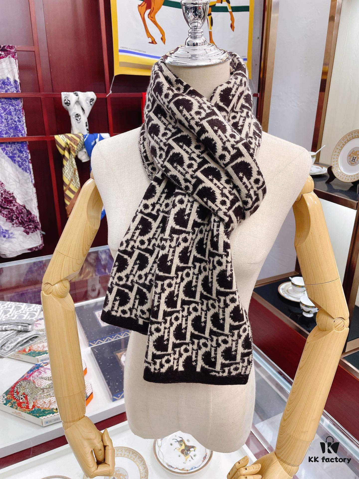 6931a8faccd8ab3d7af9d600 Dior · Classic Autumn-Winter Knit Bicolor Jacquard Cashmere Scarf 30*200cm