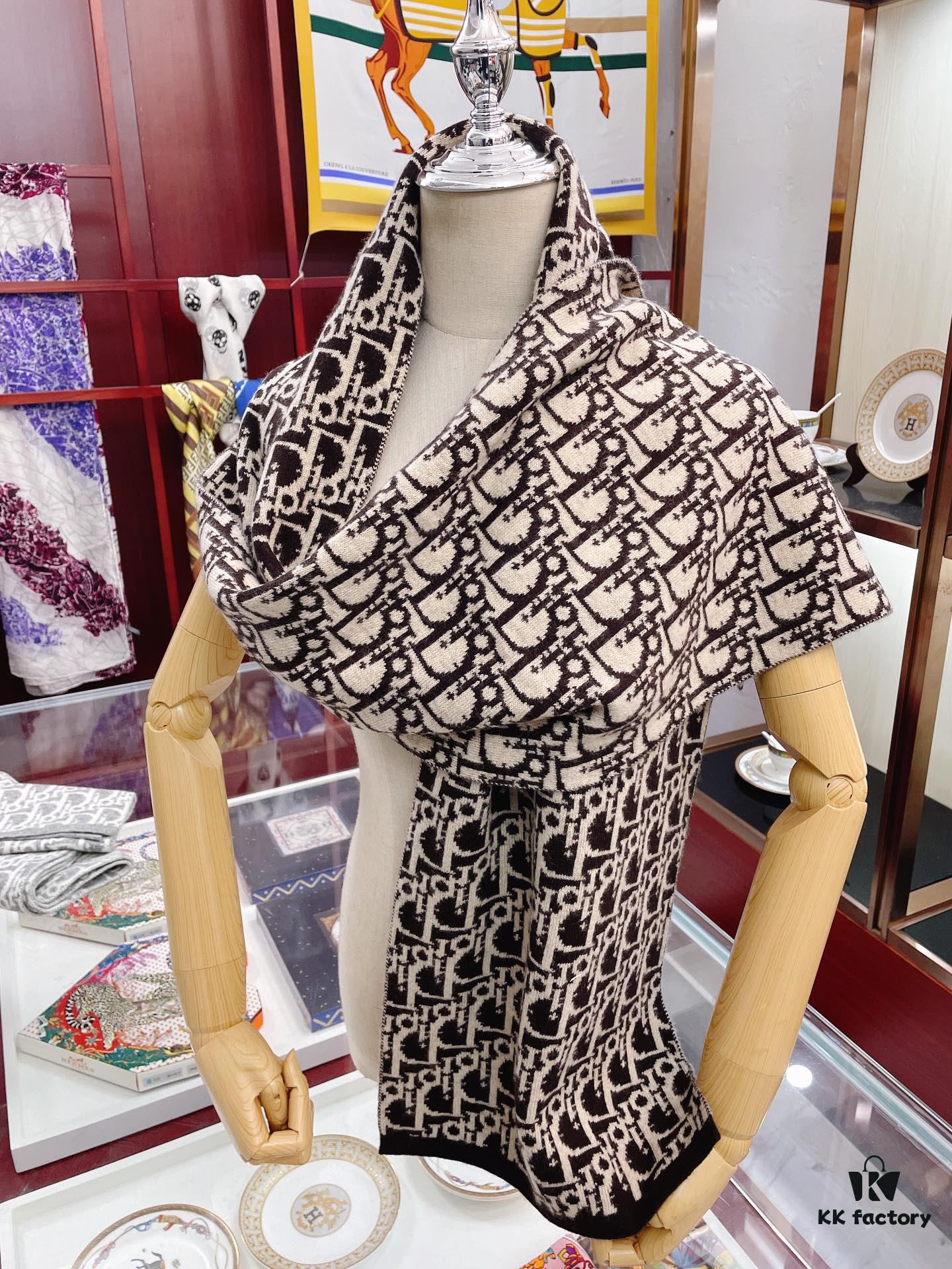 6931a8faccd8ab3d7af9d602 Dior · Classic Autumn-Winter Knit Bicolor Jacquard Cashmere Scarf 30*200cm