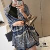 6931a8faccd8ab3d7af9d604 Premium Blue Dior-Style Packaging, Includes Card, Ribbon, Invoice, UnionPay Gift Set 🌹 Export Surplus from Italy, Once Sold Out, No Restocking. High-Quality Tencel Cotton Jacquard Scarf, Suitable for All Seasons, Soft and Skin-Friendly. 4 Designs, 8 Colors Each, Limited Stock Under 50,000 Pieces. Size: Approx. 180×70 cm. Wholesale Orders Welcome for Boutiques