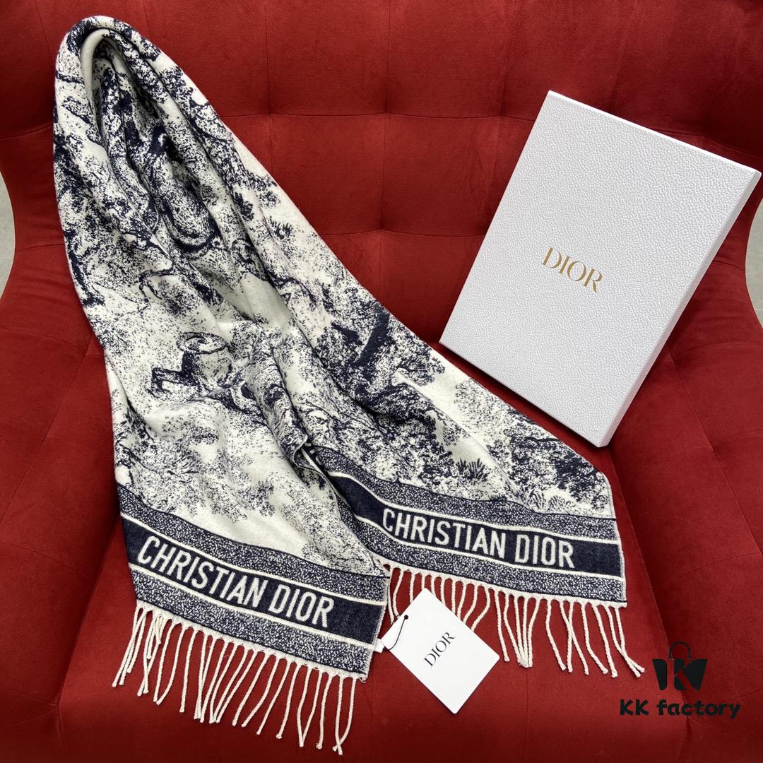 6931a8ffccd8ab3d7af9d65d Ruyi Print Dior-style Practical Shawl Everyone Should Own