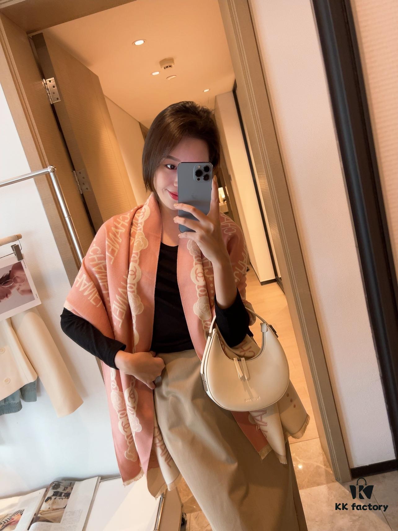 6931a905ccd8ab3d7af9d6bc Chanel 23AW Cashmere Scarf - Youthful and Stylish, Must-Have for Chanel Lovers
