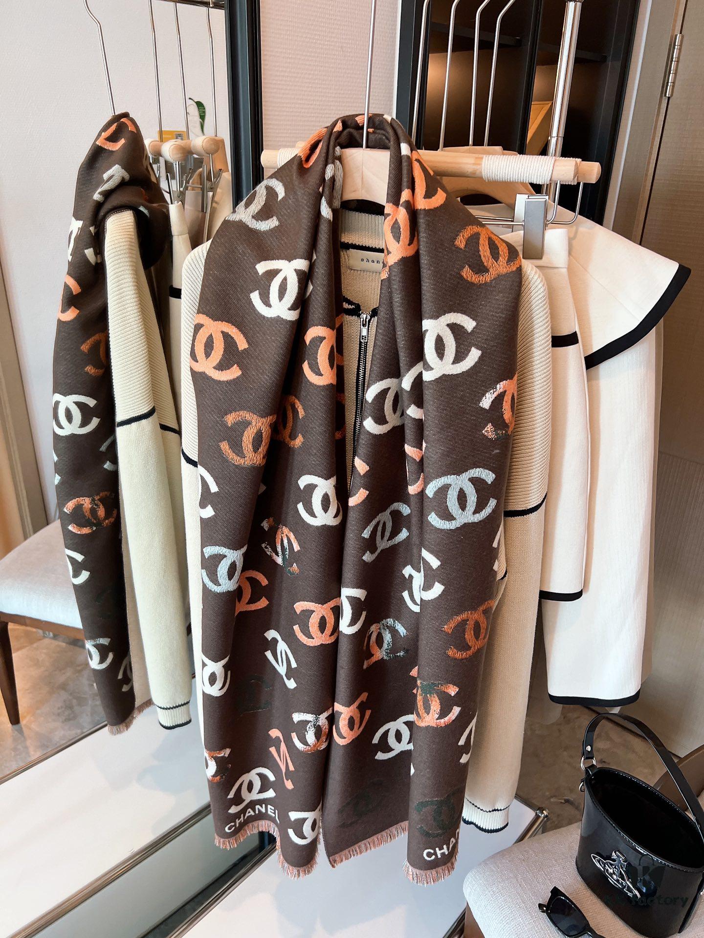 6931a906ccd8ab3d7af9d6cc CHANEL Highlight Recommendation! Luxurious, Comfortable and Stylish Cashmere Scarf with Unique Elegance