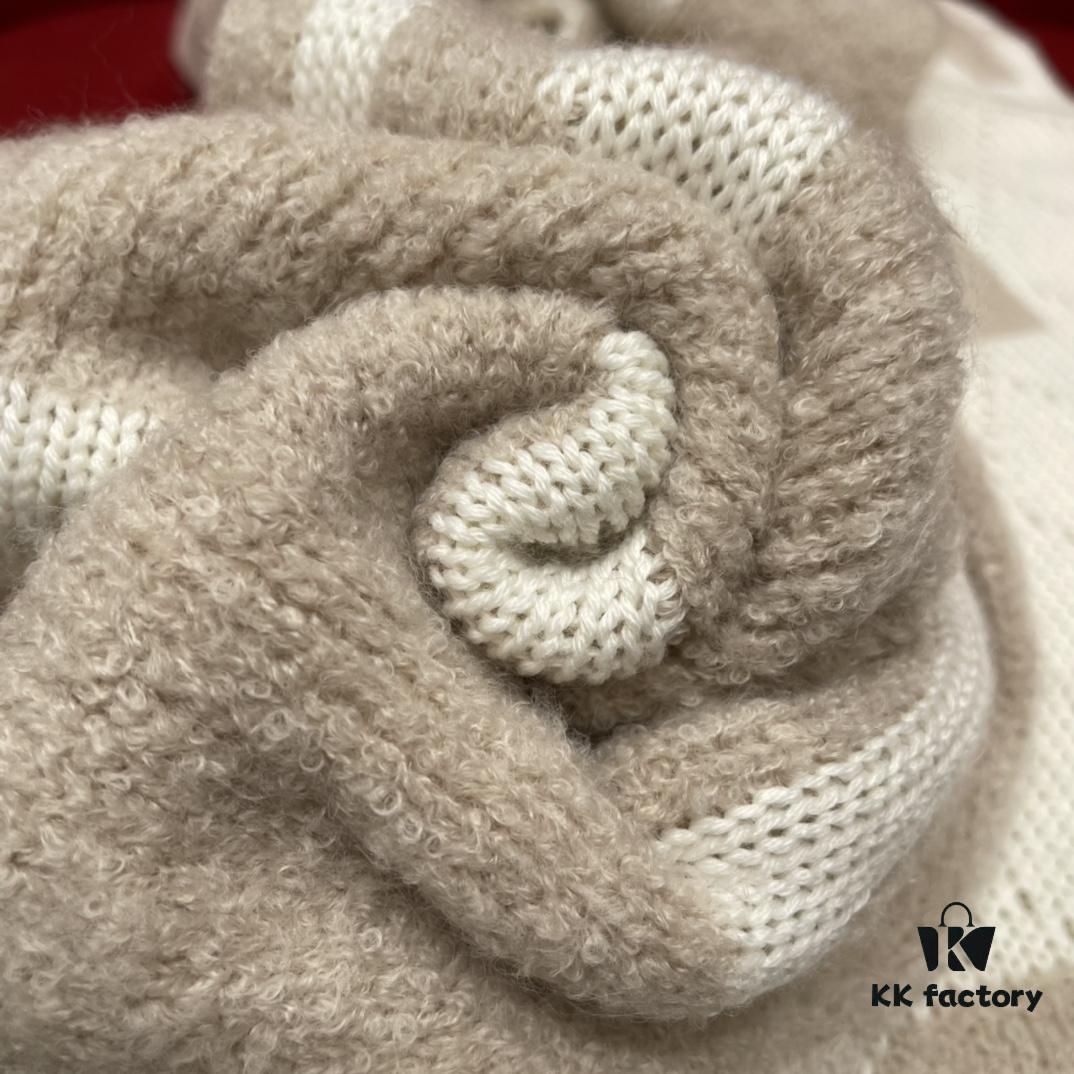 6931a90cccd8ab3d7af9d729 CHANEL Monogram No.5 Scarf, Double-Sided Two-Tone Jacquard Scarf, 49% Cashmere, 40% Wool, 11% Silk Fabric, Soft and Cozy, 30*180CM
