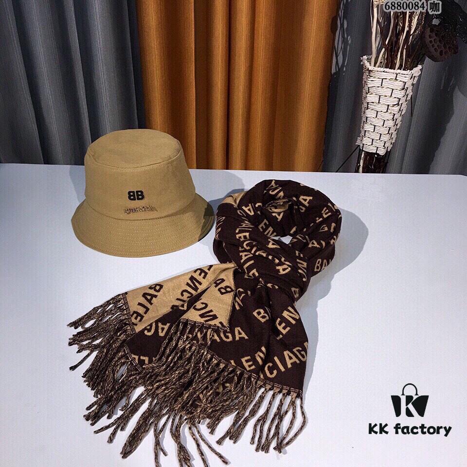 6931a912ccd8ab3d7af9d78b New Arrival 💖💃🏻💃🏻 Balenciaga BALENCIAGA High-Quality Angora Blended Yarn Scarf‼ Limited Stock‼ VIP Recommended ‼👍 Act Fast 【Luxury, Beloved, Baby-Soft Touch, Incredibly Comfortable ❤ Feminine Allure, Extremely Limited Quantity, Suitable for All Seasons ‼ So Beautiful It's Truly Heart-Stopping, Stunning Look When Worn, Exceptional Quality 👍‼ This Scarf Exudes a Designer Aura While Remaining Exquisitely Elegant 🟡 A Must-Have New Arrival 🟡‼ Holding the Real Item Will Make You Glad to Be a Woman — A Supreme Choice for Discerning Tastes 😂 Worth Appreciating ‼ The Perfect Choice for Elegance and Style, First Choice for DITAILS 👍 VIPs, Grab Yours Now ‼🌟【6880084】