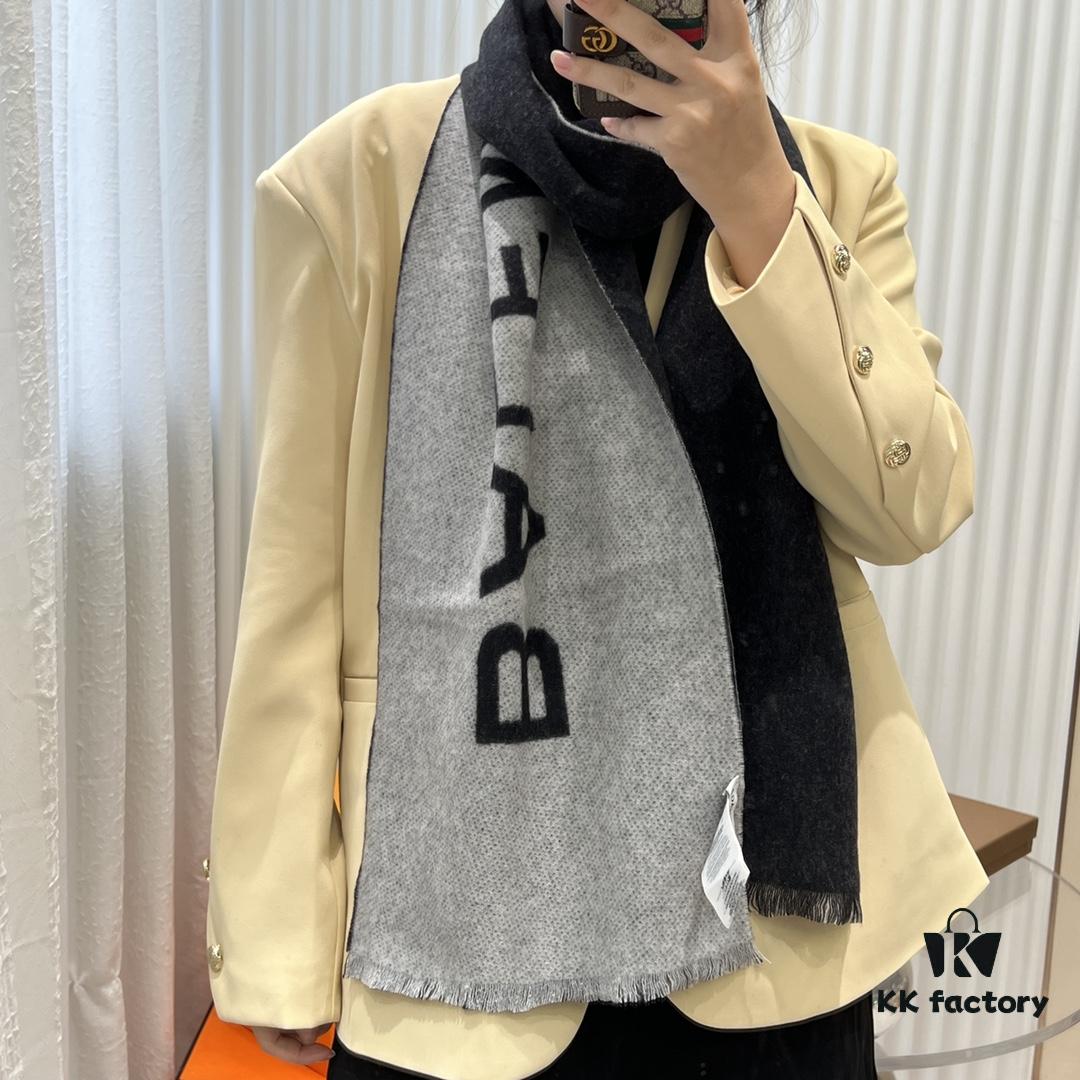 6931a916ccd8ab3d7af9d7cf Balenciaga Classic Letter Double-Sided Cashmere Scarf