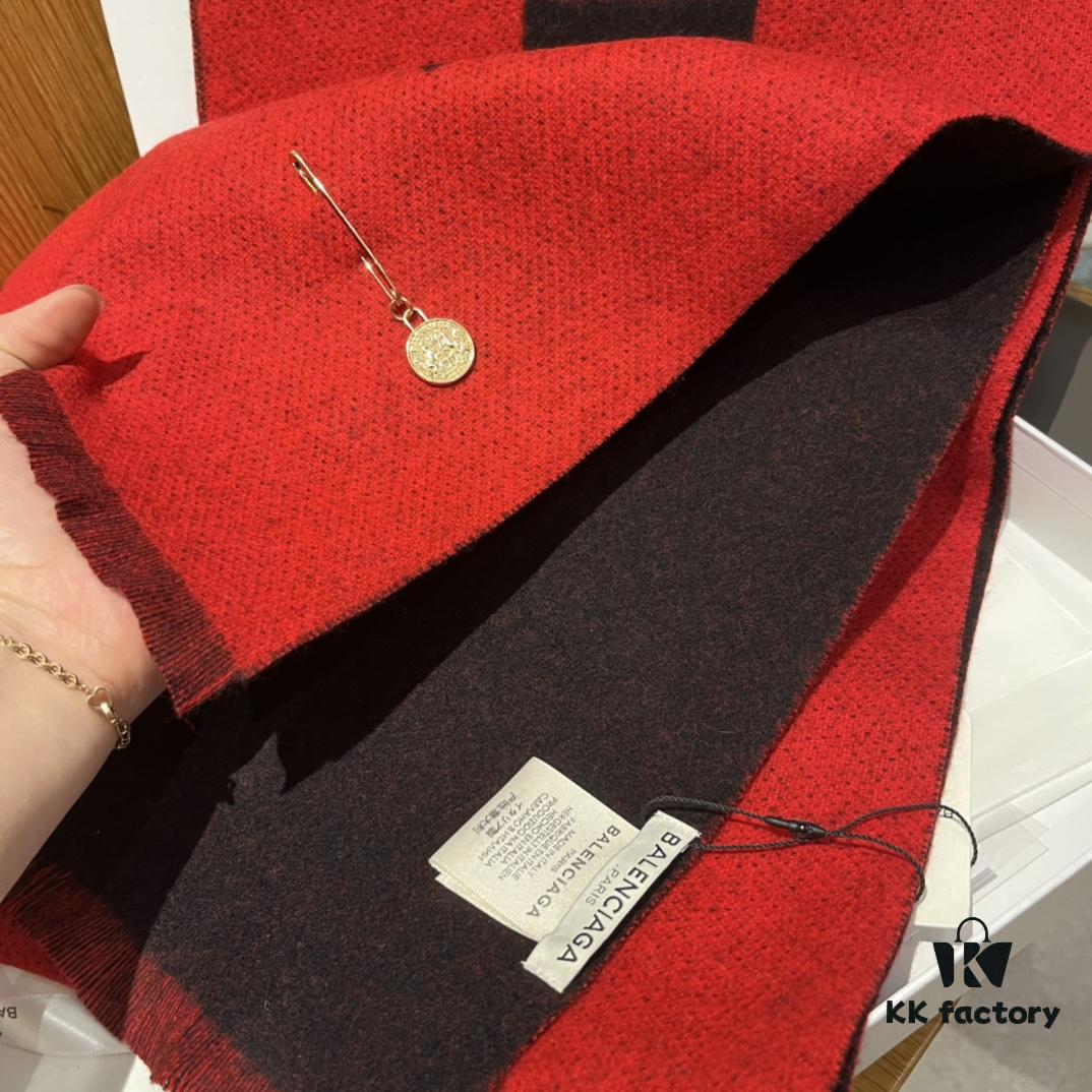 6931a917ccd8ab3d7af9d7dc Balenciaga Classic Letter Double-Sided Cashmere Scarf