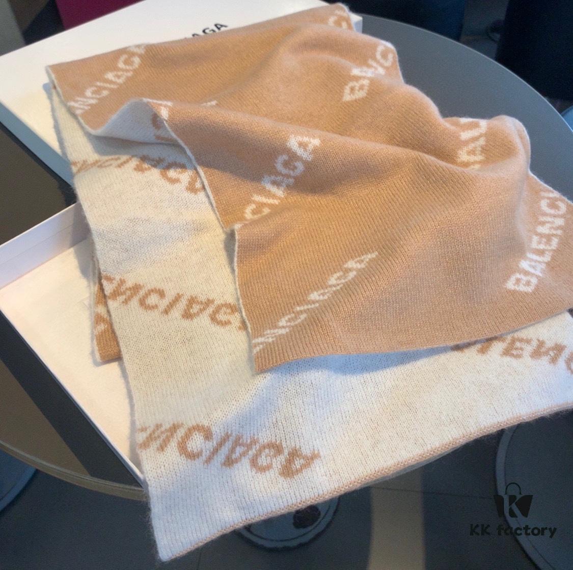 6931a917ccd8ab3d7af9d7e3 Balenciaga, synonymous with fashion and youth, perfect black and white combination, a must-have for trendsetters! 100% cashmere! Elegant logo jacquard! Soft and skin-friendly texture! New autumn/winter scarf (boutique style) 38x200 cm