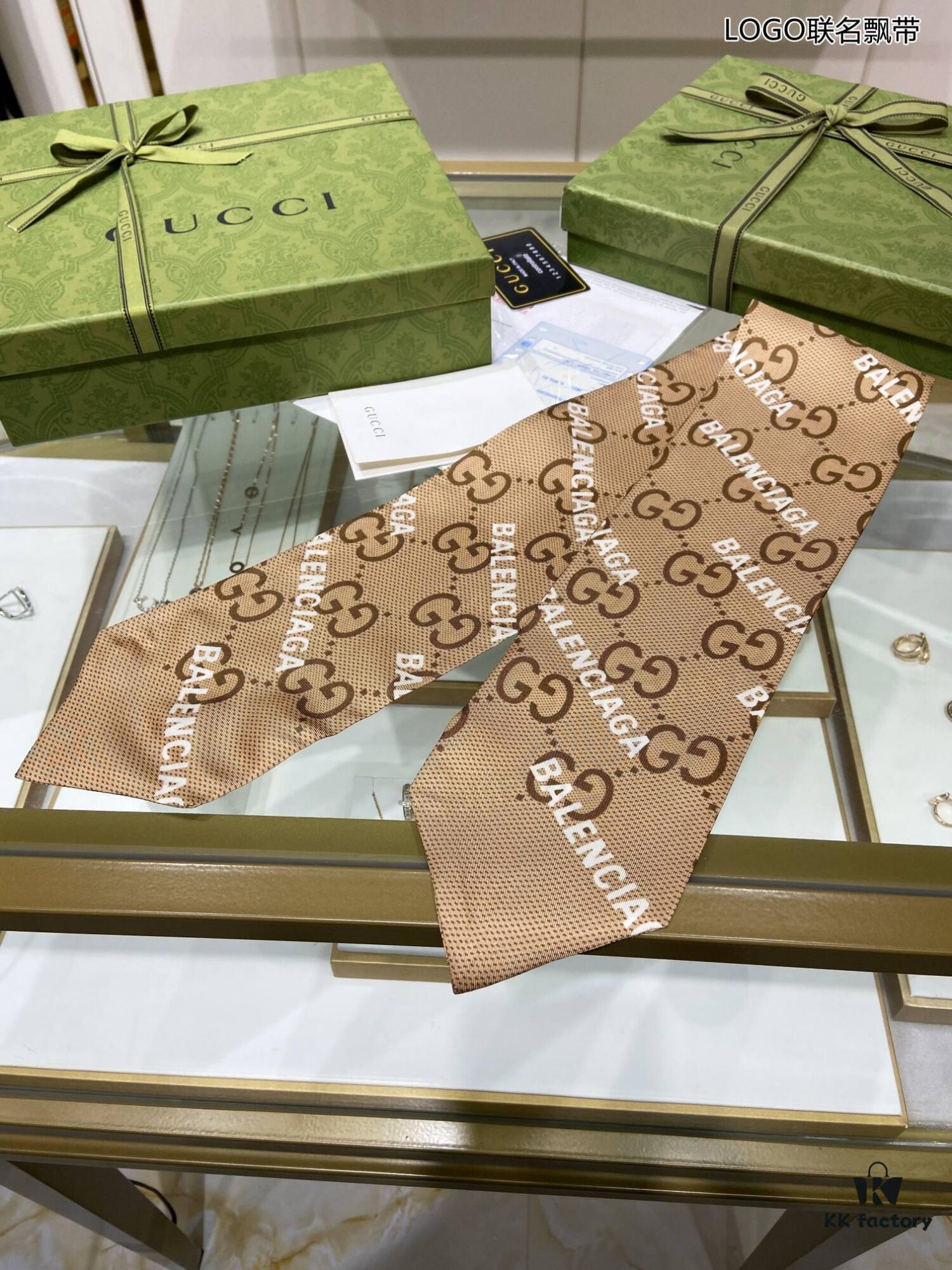 Limited Approval 💰💖💖 [Tearful] Imperial-Level Premium! G Brand Counter Sale GG [Logo Collaboration Scarf], This Season's Co-Branded Collection with Balenciaga