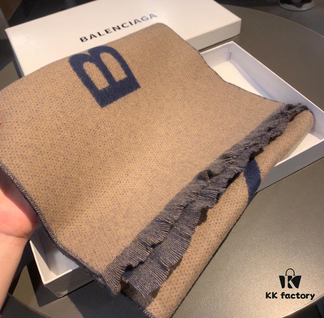 6931a919ccd8ab3d7af9d805 Gray Black Two-Tone Color đ„Authentic Store VersionăBalenciaga Classic Logo Double-Sided Cashmere Scarfăđ„
