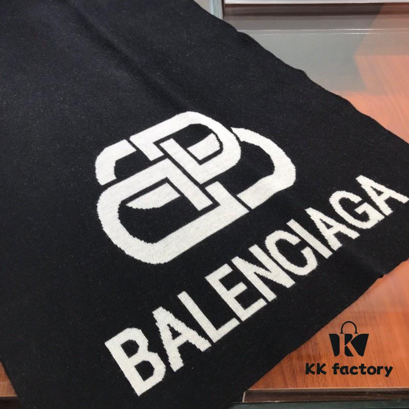 6931a91cccd8ab3d7af9d833 Balenciaga 100% Cashmere Scarf, 2020 Fall/Winter New Arrival, Black and White Color Block, Elegant Logo Jacquard, Soft and Skin-Friendly, Long Scarf 45*180cm, Solid Color (Retail Style)