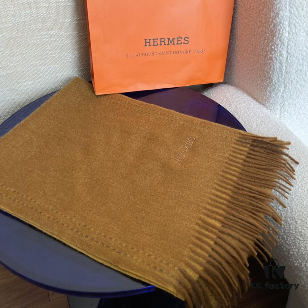 6931a92fccd8ab3d7af9d952 Hermès New Winter Unisex Double-Sided Cashmere Long Scarf