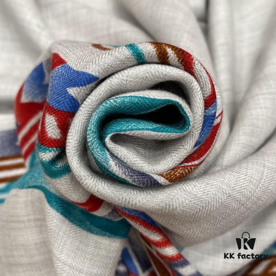 Hermes Bathrobe Shawl 90*180cm 70% Cashmere 30% Mulberry Silk Plaid Scarf Suitable for All Seasons Velvet Fabric Warm in Winter Cool in Summer