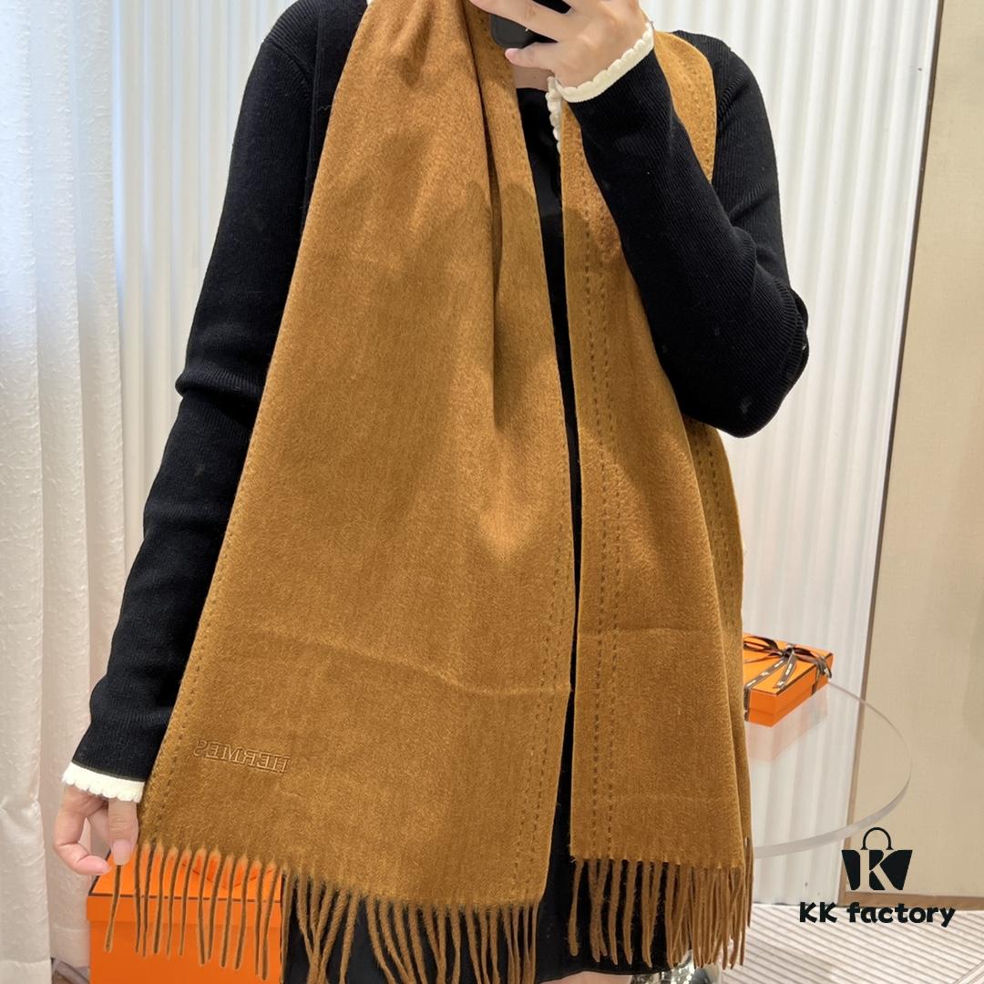 6931a934ccd8ab3d7af9d9a3 Hermes · Autumn-Winter New Arrival · Two-Tone Threaded Cashmere Scarf
