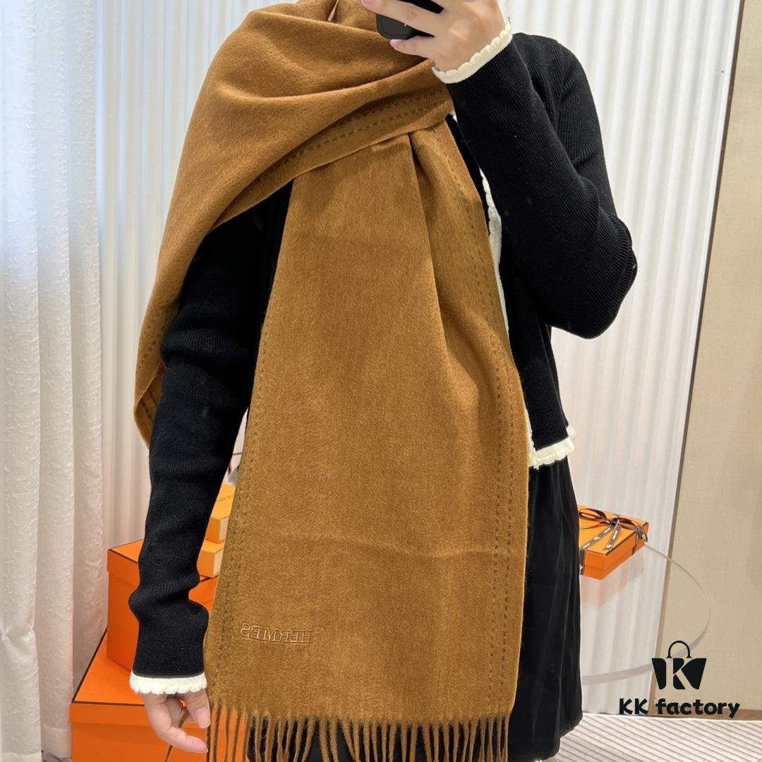 6931a934ccd8ab3d7af9d9a4 Hermes · Autumn-Winter New Arrival · Two-Tone Threaded Cashmere Scarf