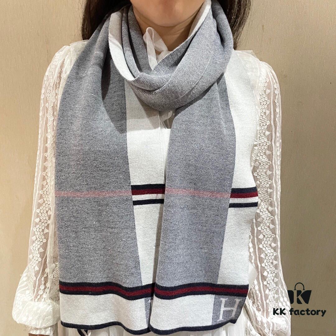 6931a935ccd8ab3d7af9d9b4 2022 Latest Designer Scarf from Hermès – Premium Woven Cashmere, Ultra-Soft and Luxurious