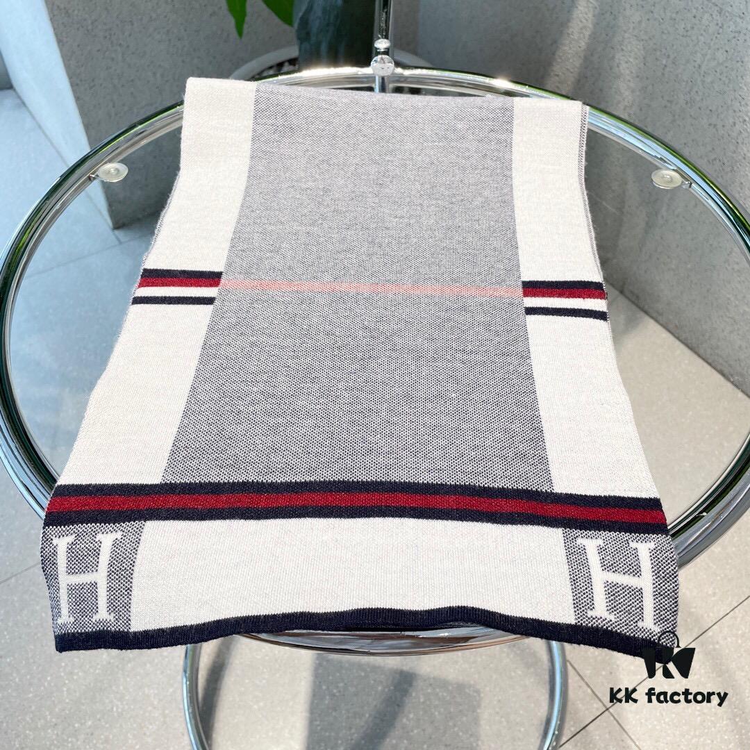 6931a935ccd8ab3d7af9d9b6 2022 Latest Designer Scarf from Hermès – Premium Woven Cashmere, Ultra-Soft and Luxurious