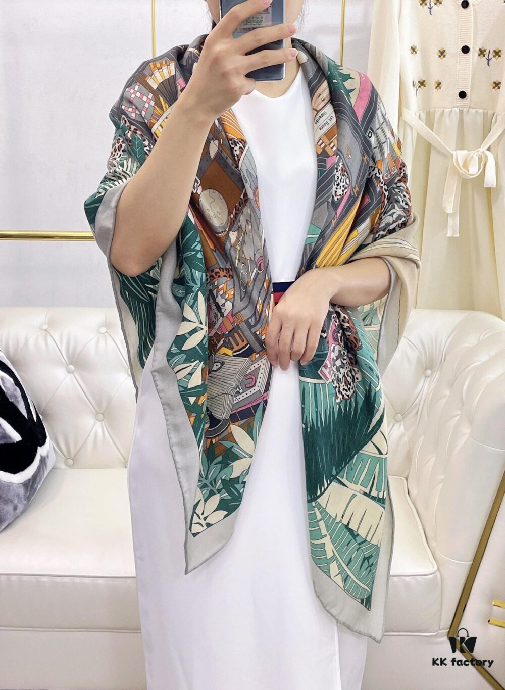 6931a939ccd8ab3d7af9d9fc Hermes Counter Synchronized Luxury Cashmere Scarf 【Twelve Leopard Design🐆】Top Craftsmanship, Highly Recommended for Its Stunning Appearance and Exceptional Value