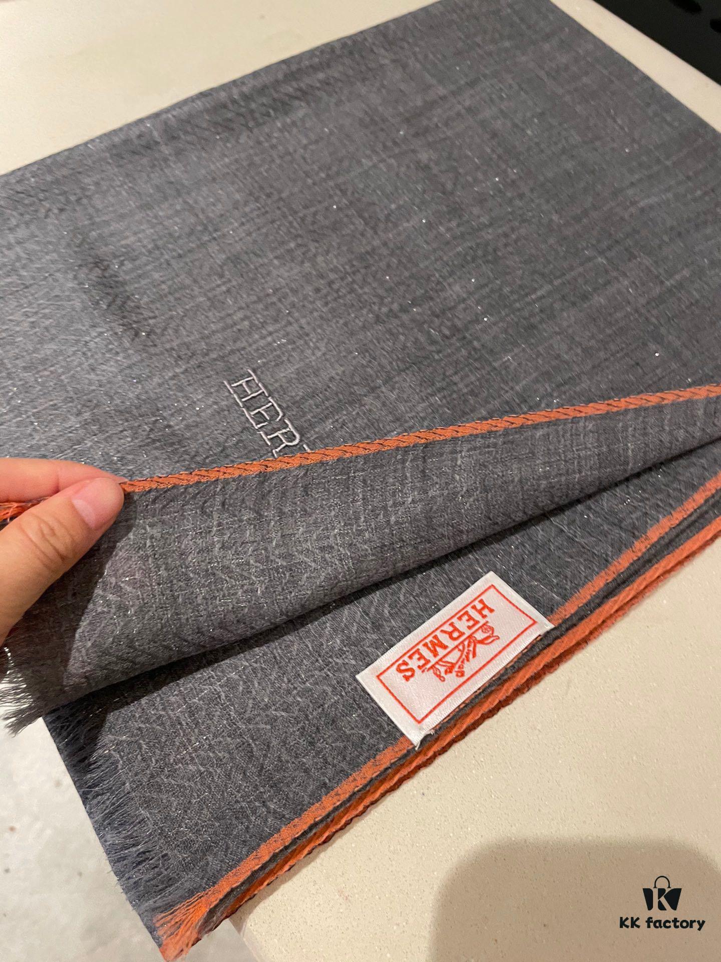 Hermès-style Luxury Scarf with Metal Frame Design, Made from Kashmiri Cashmere