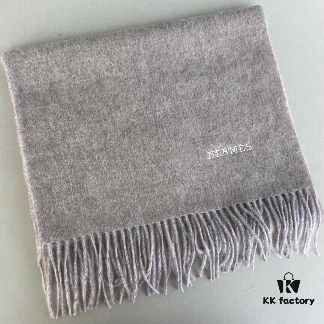 6931a946ccd8ab3d7af9dac3 Hermes · Hermès Paris Fashion Show Business Unisex Double-Sided Cashmere Shawl
