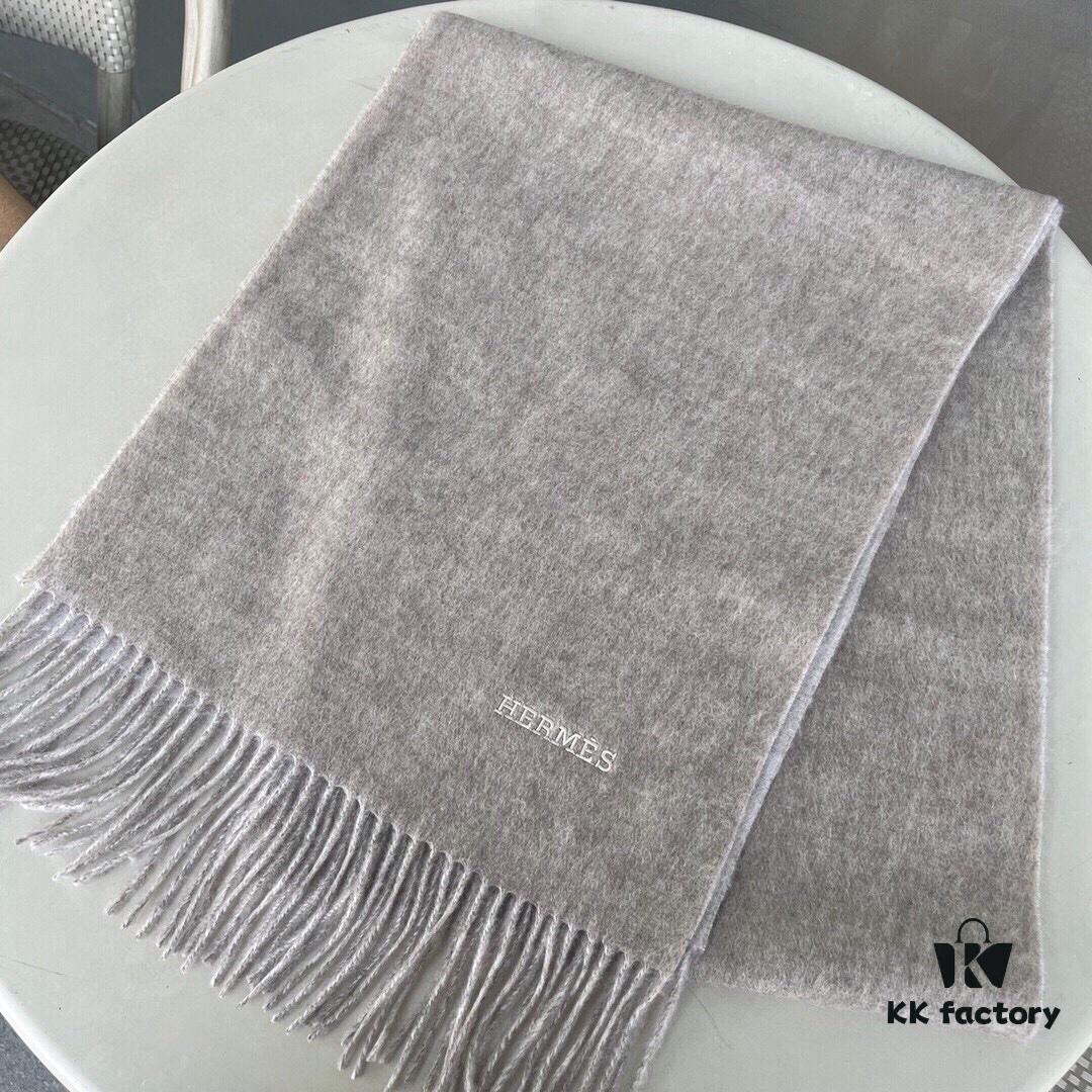 6931a946ccd8ab3d7af9dac4 Hermes · Hermès Paris Fashion Show Business Unisex Double-Sided Cashmere Shawl