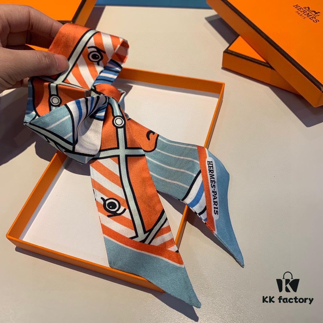 Hermès Twill Silk Scarf (100% Mulberry Silk) with Packaging