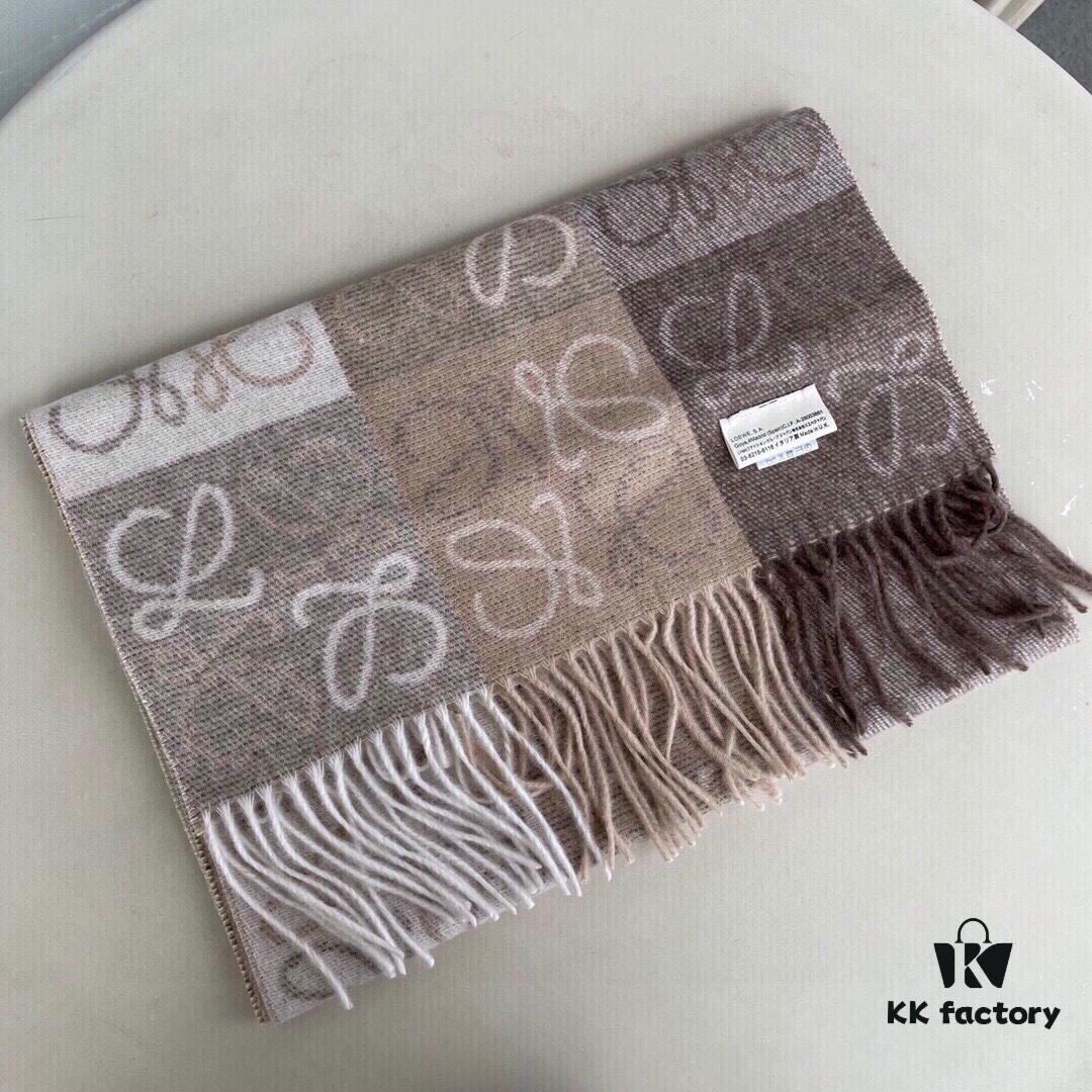 Loewe · Gradient Checkered Pattern Scarf