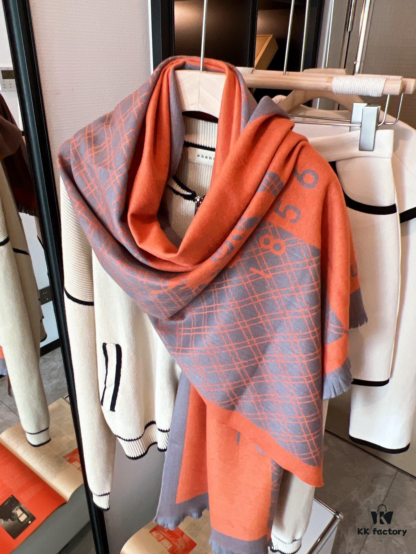 Burberry Women's Scarf, Elegant and Classic Design with Soft Lambswool Fabric, 70*180cm