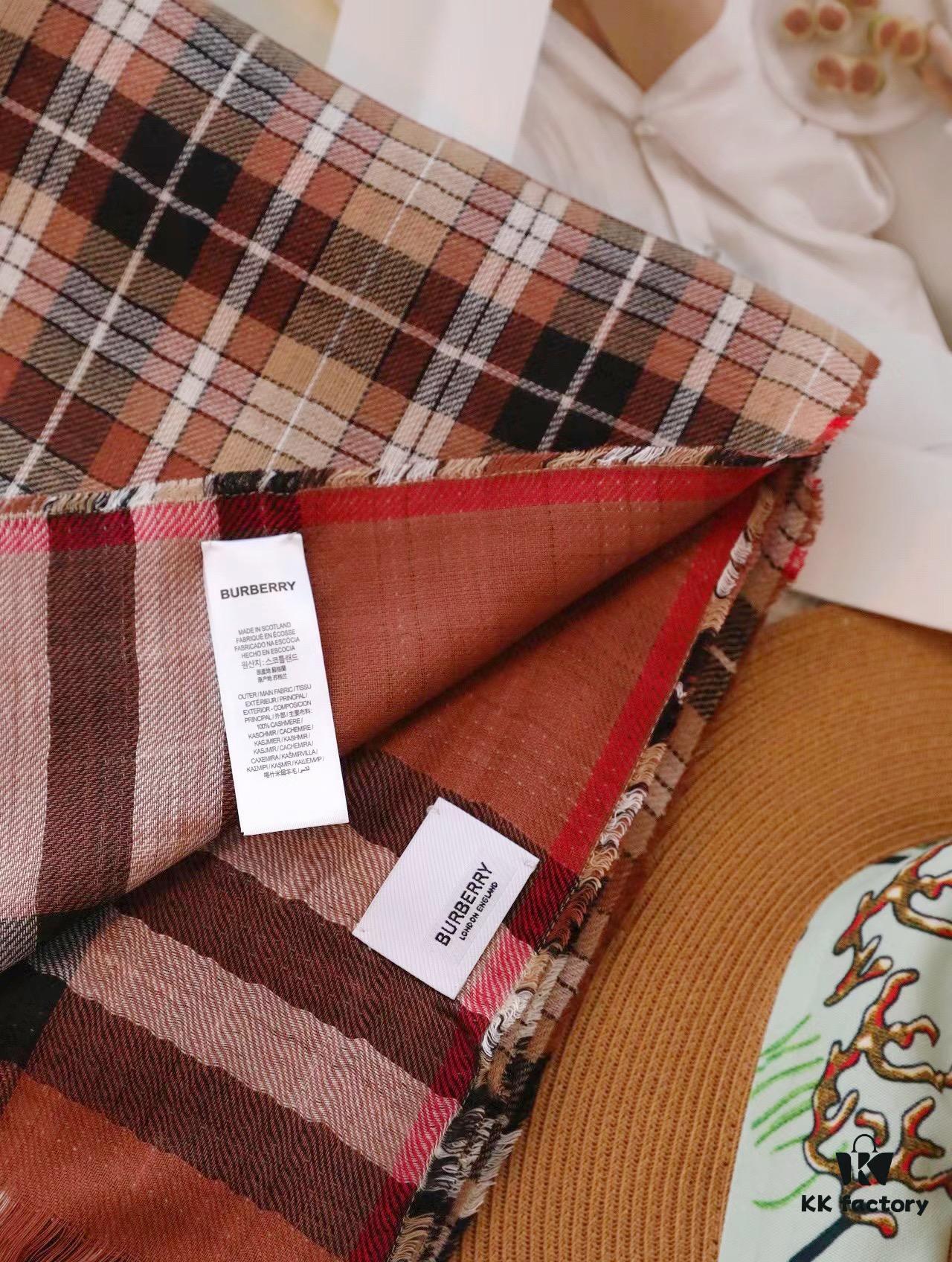 6931a96cccd8ab3d7af9dcfb BurBerry Simply Elegant, Timeless Style – Ultimate Blend of Modern Chic and Vintage Charm