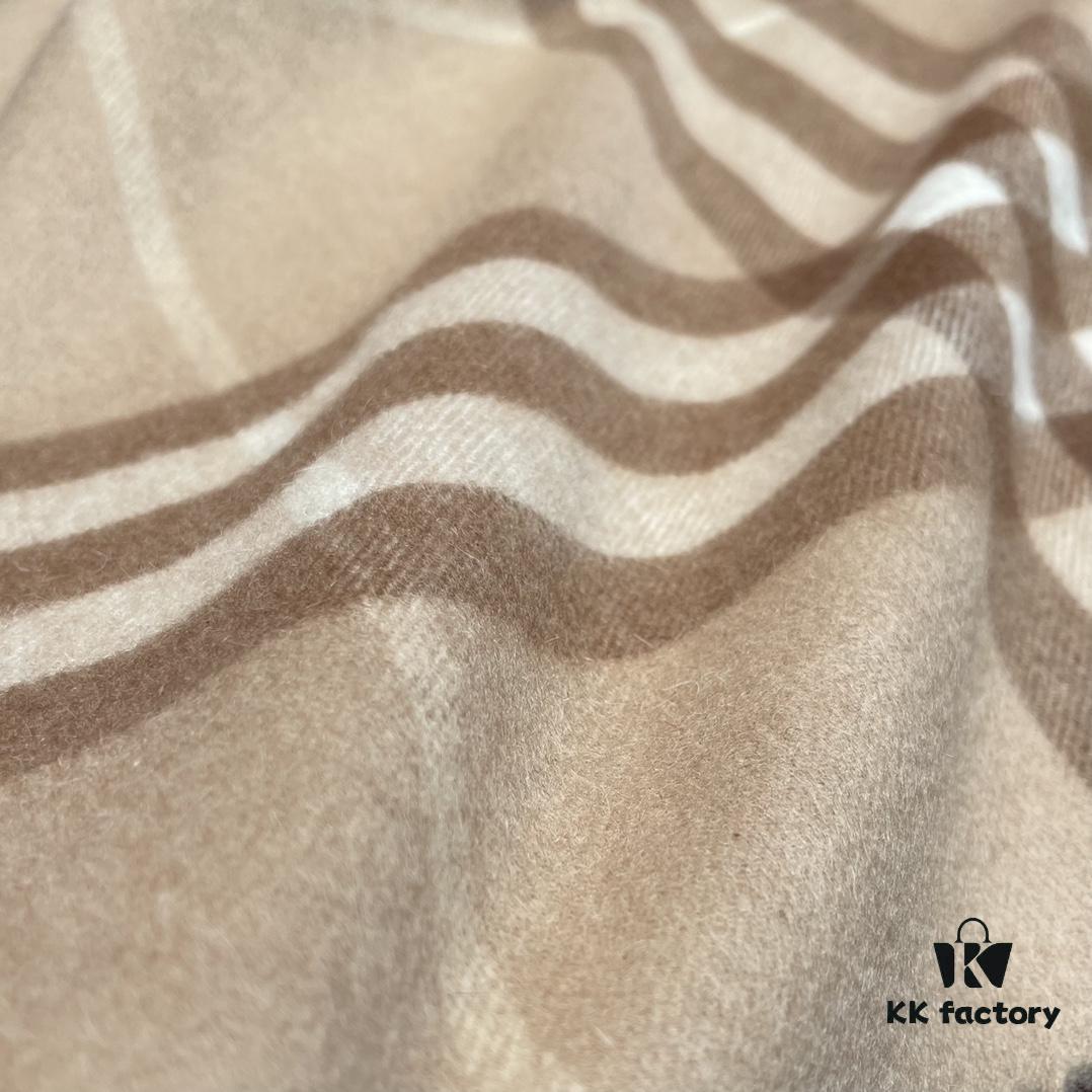 6931a973ccd8ab3d7af9dd6b Mid-tone Camel Color BURBERRY Classic Entry-level Bestseller, Timeless Check Pattern, Simple and Elegant Unisex Scarf, Never Out of Style