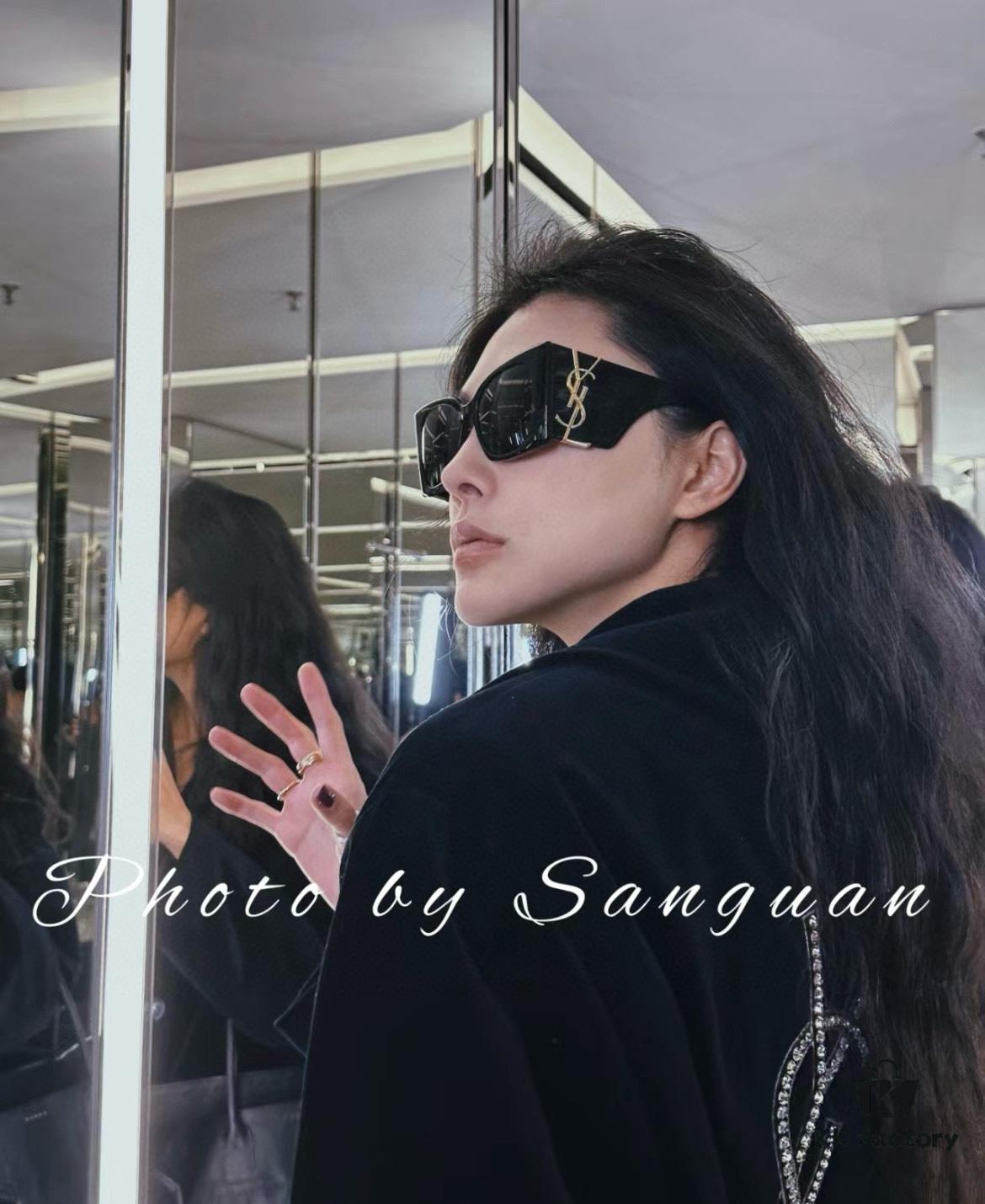 6931a987ccd8ab3d7af9deb4 YSL Saint Laurent Sunglasses, absolutely in love, the aura when worn is perfectly on point, greatly slimming the face, large frame yet surprisingly lightweight, temples designed at just the right angle for a comfortable, light feel