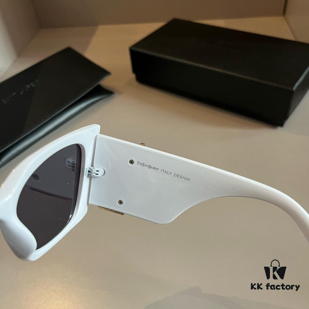 6931a987ccd8ab3d7af9debf YSL Saint Laurent Sunglasses, absolutely in love, the aura when worn is perfectly on point, greatly slimming the face, large frame yet incredibly lightweight, temple design just right, offering a light and comfortable fit!