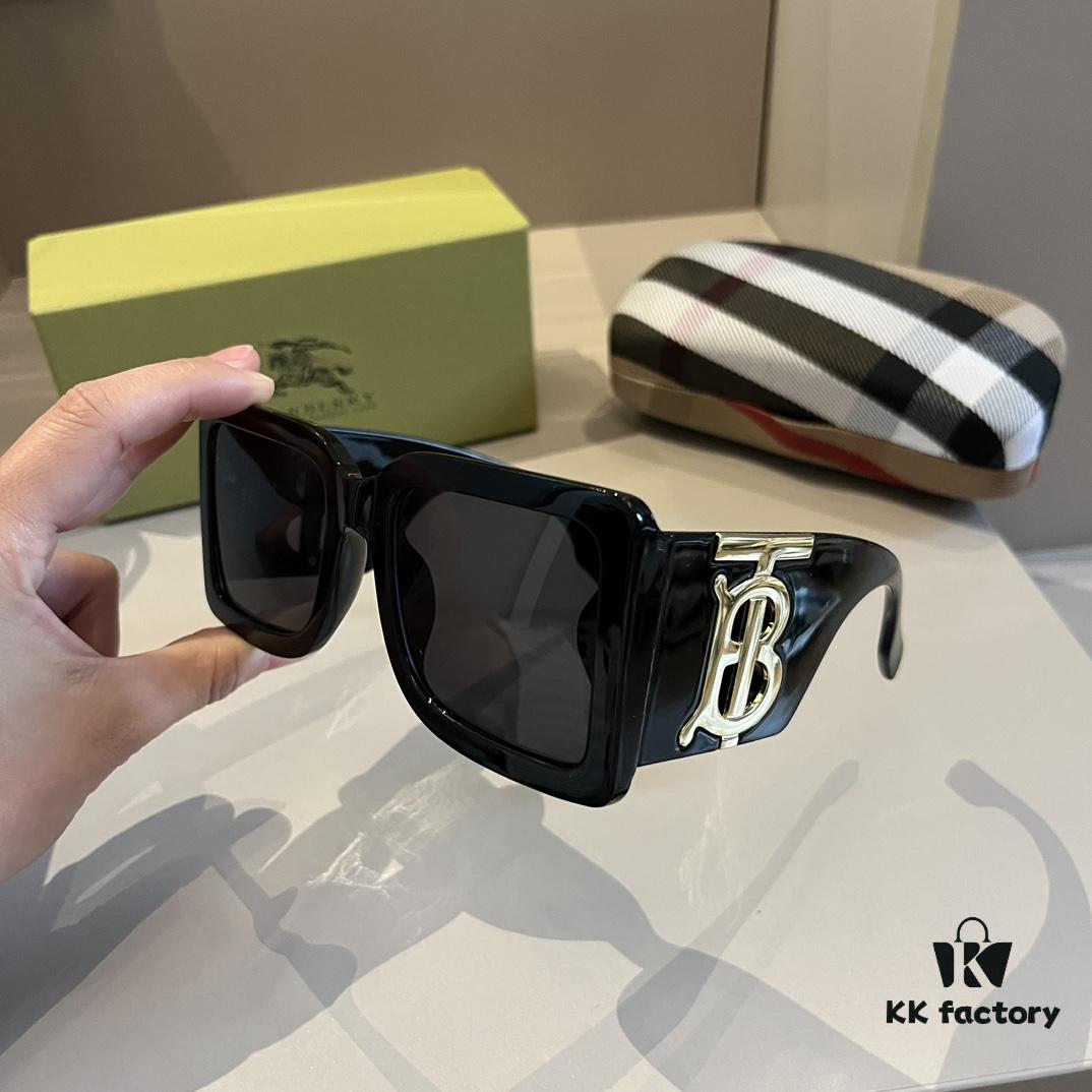 6931a98eccd8ab3d7af9df2e Burberry Sunglasses, absolutely in love, the aura when worn is perfectly on point, greatly flattering to the face, large-frame design yet lightweight, with just-right temple curvature for a comfortable, feather-light fit!