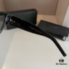 6931a99eccd8ab3d7af9e028 YSL Saint Laurent 2023 New Arrival SLM94 Gold Black Sunglasses