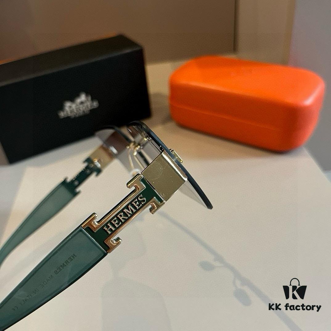 6931a9d7ccd8ab3d7af9e3d0 HERMES Hermès New Heavyweight Women's Sunglasses with Large Frame and 3D Design for Flattering Facial Contour
