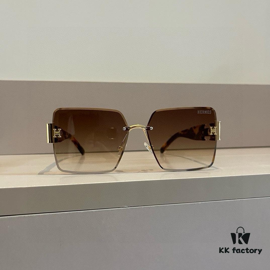 6931a9e0ccd8ab3d7af9e45b Hermes Women's New Heavyweight Sunglasses with Oversized 3D Frame for Face-Framing and Retro Style