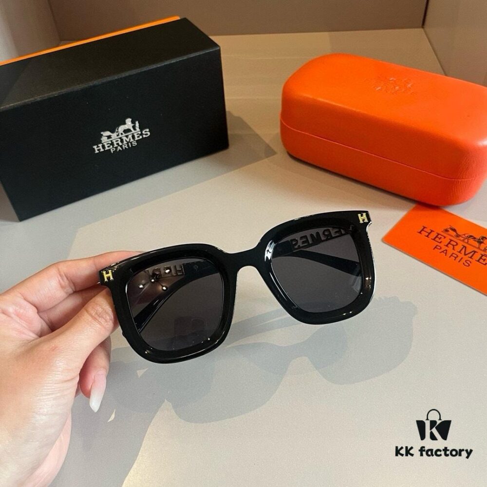 6931a9e4ccd8ab3d7af9e49f Hermes Classic Square Frame Sunglasses, Flattering on All Face Shapes, Perfect with Coats or Dresses, Stylish and Elegant, Nylon Polarized Lenses for UV Protection