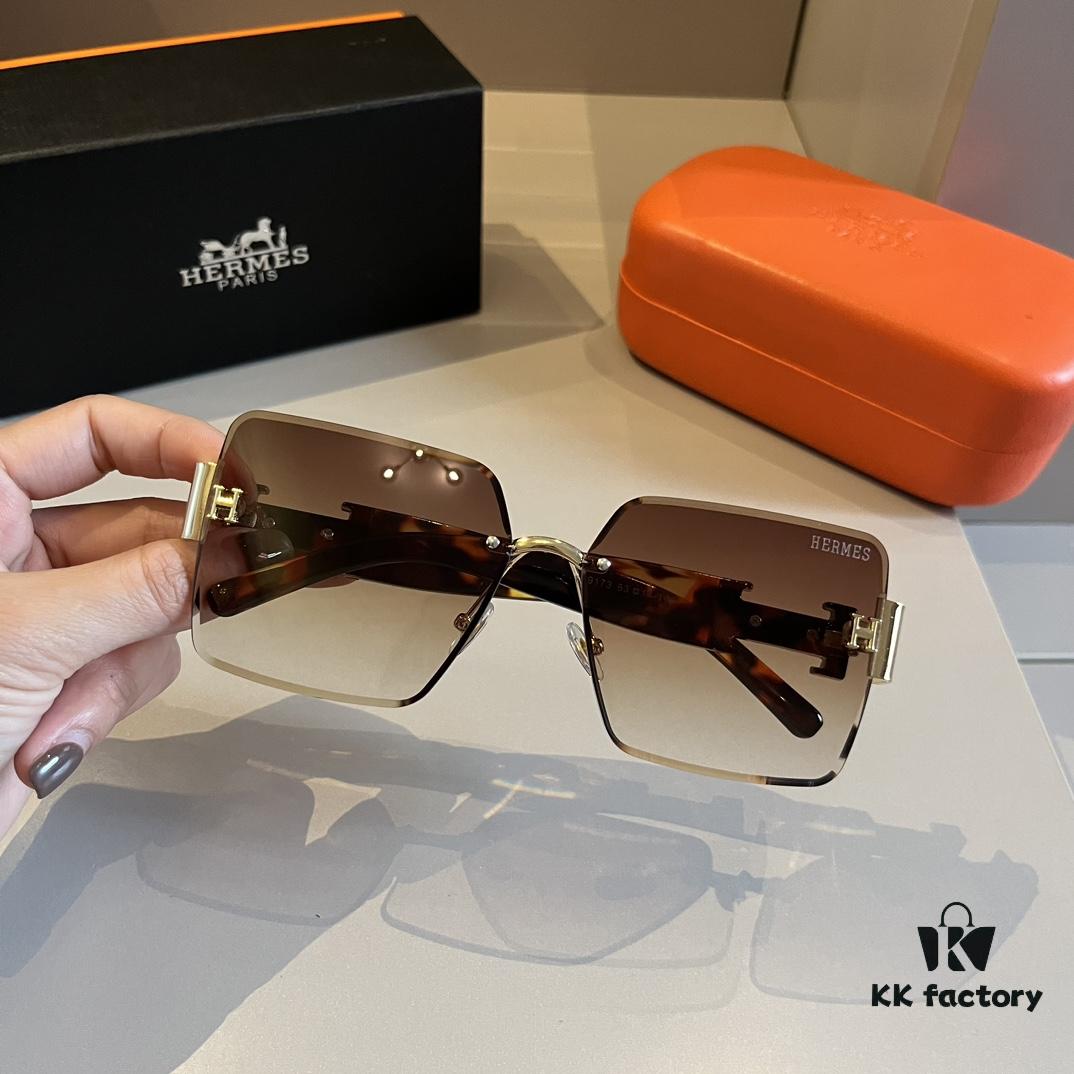 6931a9efccd8ab3d7af9e550 HERMES Hermès New Heavyweight Women's Sunglasses, Large Frame with 3D Design to Flatter Facial Features, Retro and Elegant Style