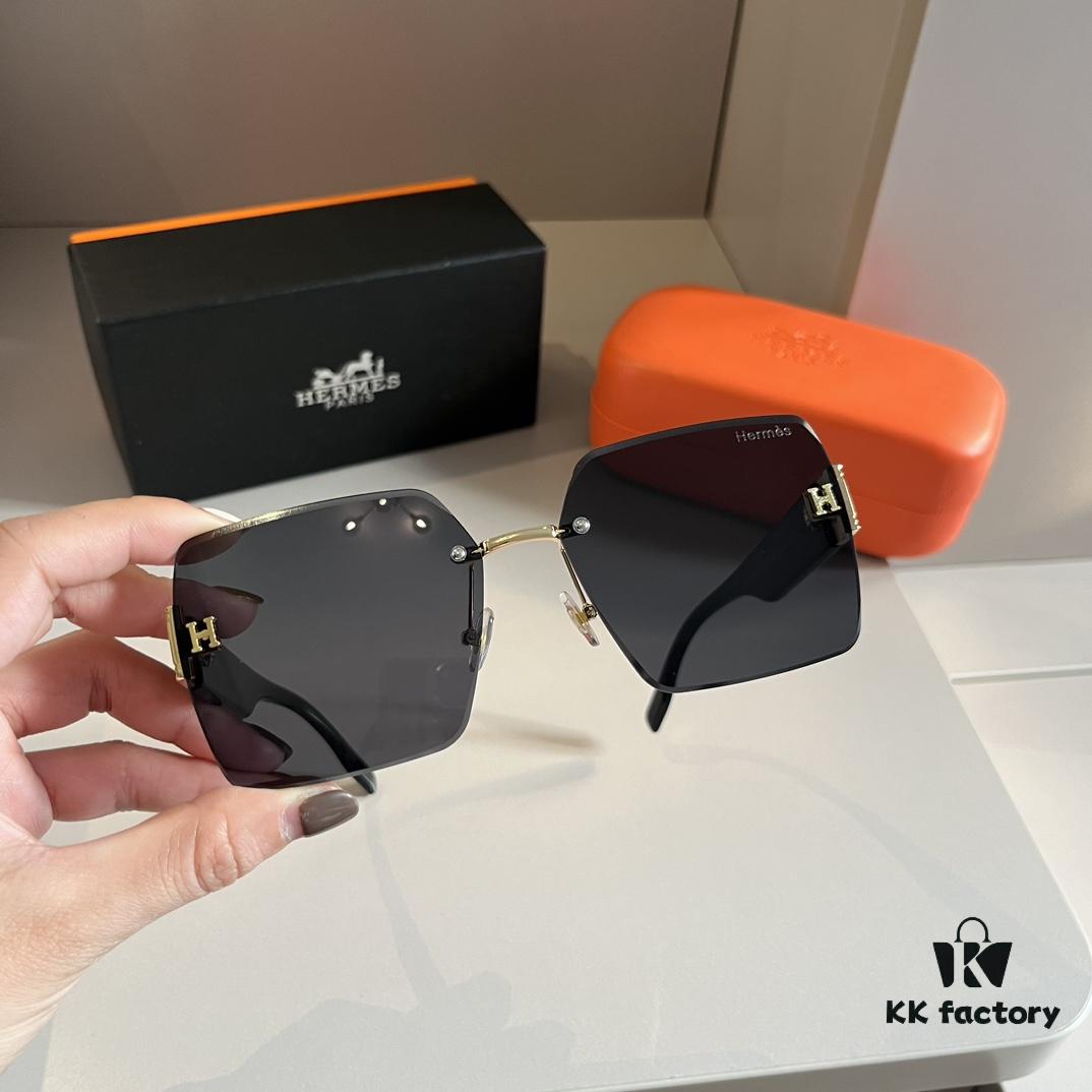 6931a9f0ccd8ab3d7af9e565 Hermès Women's New Heavyweight Sunglasses with Oversized 3D Frame for Flattering Facial Contour
