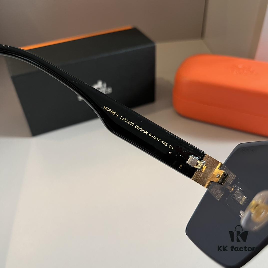 6931a9f1ccd8ab3d7af9e56a Hermès Women's New Heavyweight Sunglasses with Oversized 3D Frame for Flattering Facial Contour