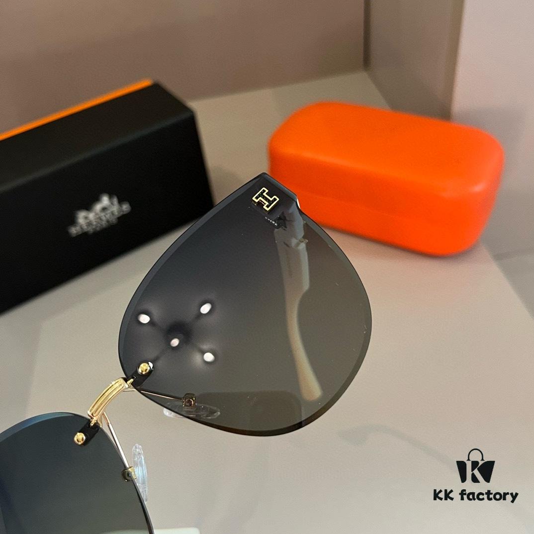 6931a9f1ccd8ab3d7af9e574 Hermes Women's Sunglasses, Oval Lens, Ultra-Premium Custom Design, Essential for Travel and Driving
