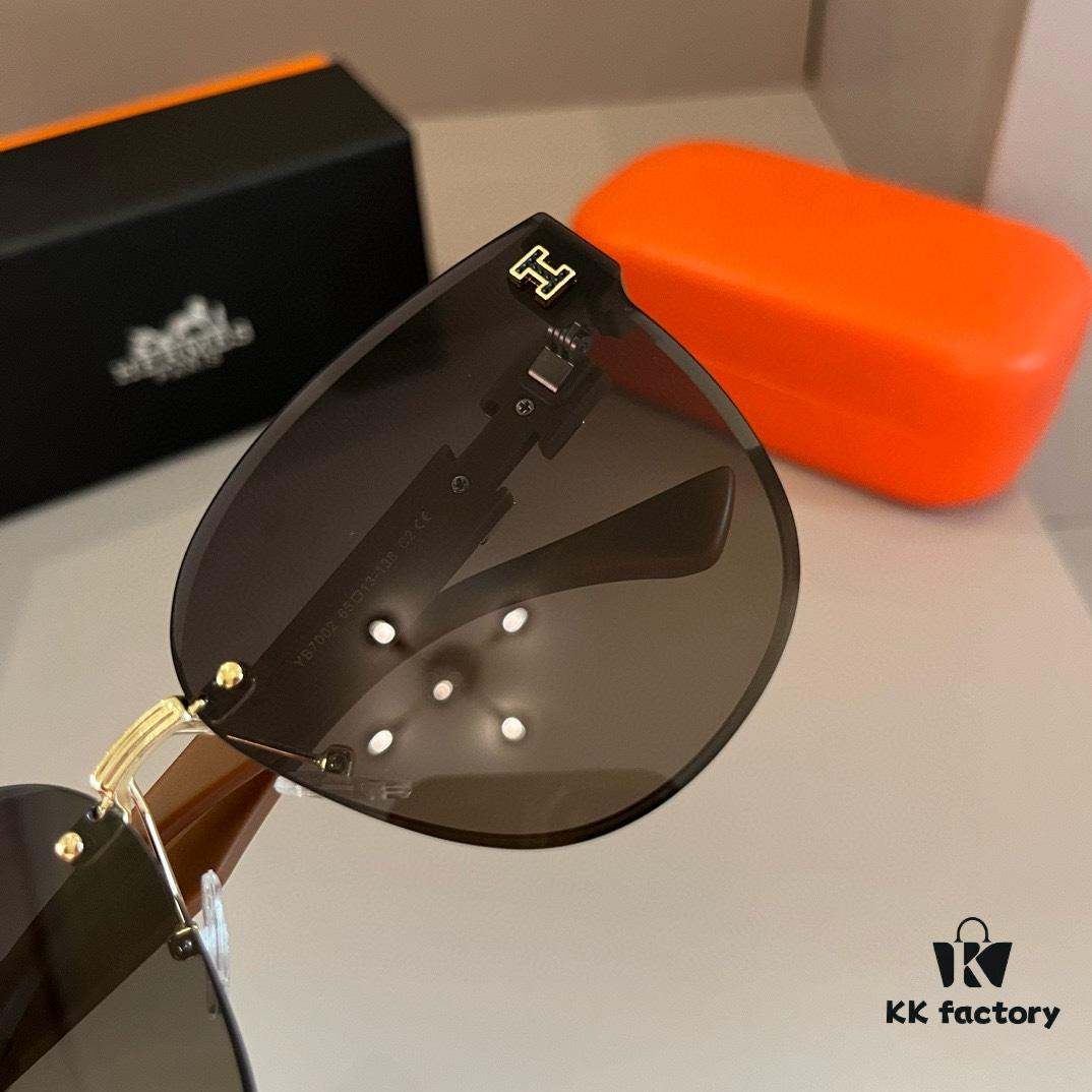 6931a9f2ccd8ab3d7af9e578 Hermes Women's Sunglasses, Oval Lenses, Ultra-Premium Custom Design, Essential for Travel and Driving