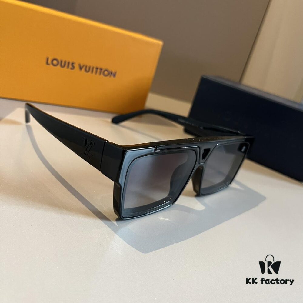 6931aa00ccd8ab3d7af9e65a LV Louis Vuitton Sunglasses LOUIS VUITTON MODEL: Z1502W SIZE: 61013-140