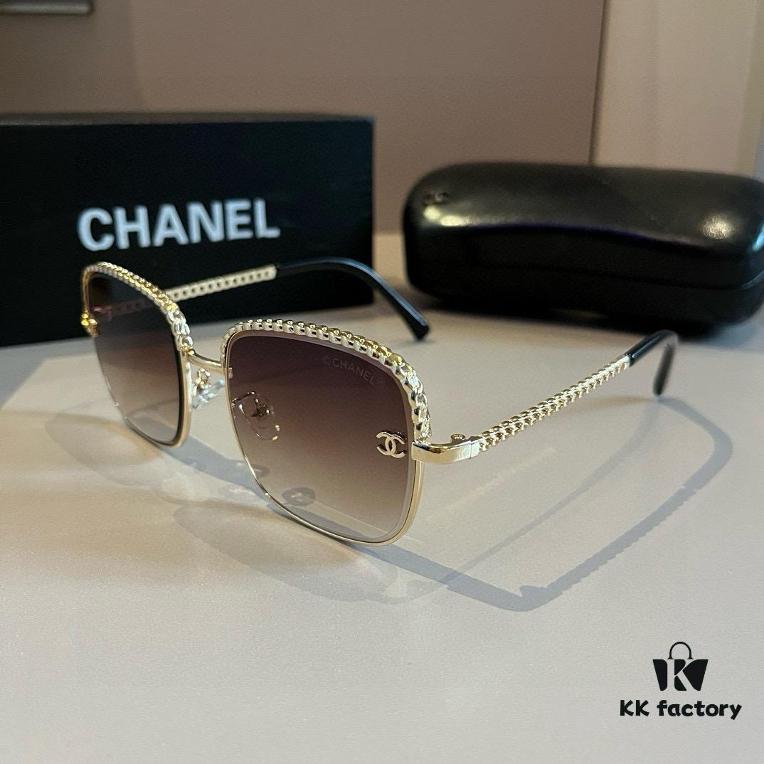 6931aa13ccd8ab3d7af9e78a Chanel Sunglasses, Absolutely In Love, The Moment You Wear Them, The Aura Is Perfectly Captured, Greatly Slimming The Face, Large Frame Yet Lightweight, Temples Designed At Just The Right Curve, Comfortable And Light On The Ears