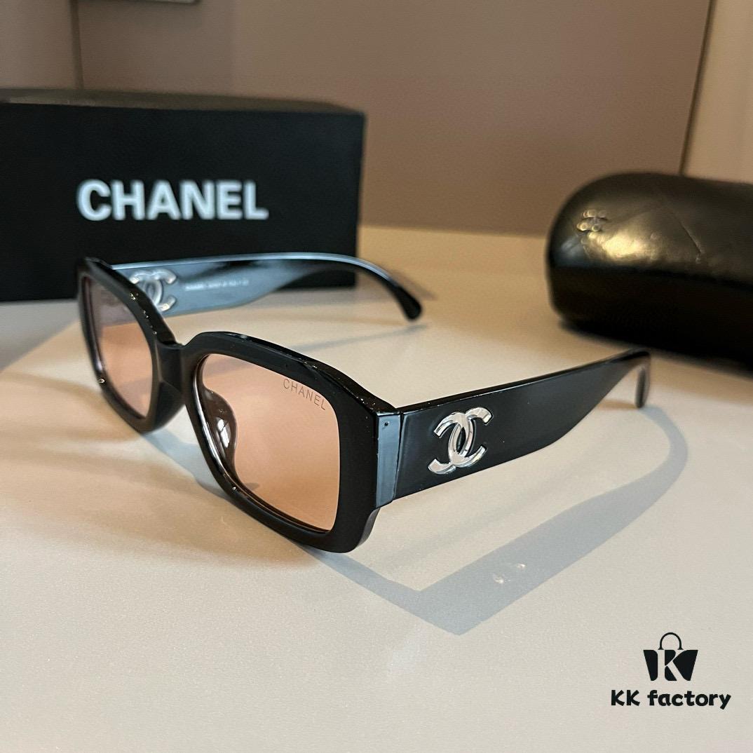 6931aa15ccd8ab3d7af9e7b7 Chanel Sunglasses, absolutely in love, the moment you put them on your face the aura is perfectly on point, greatly slimming the face, large-frame design yet incredibly lightweight, temples perfectly curved for a comfortable, feather-light wear!