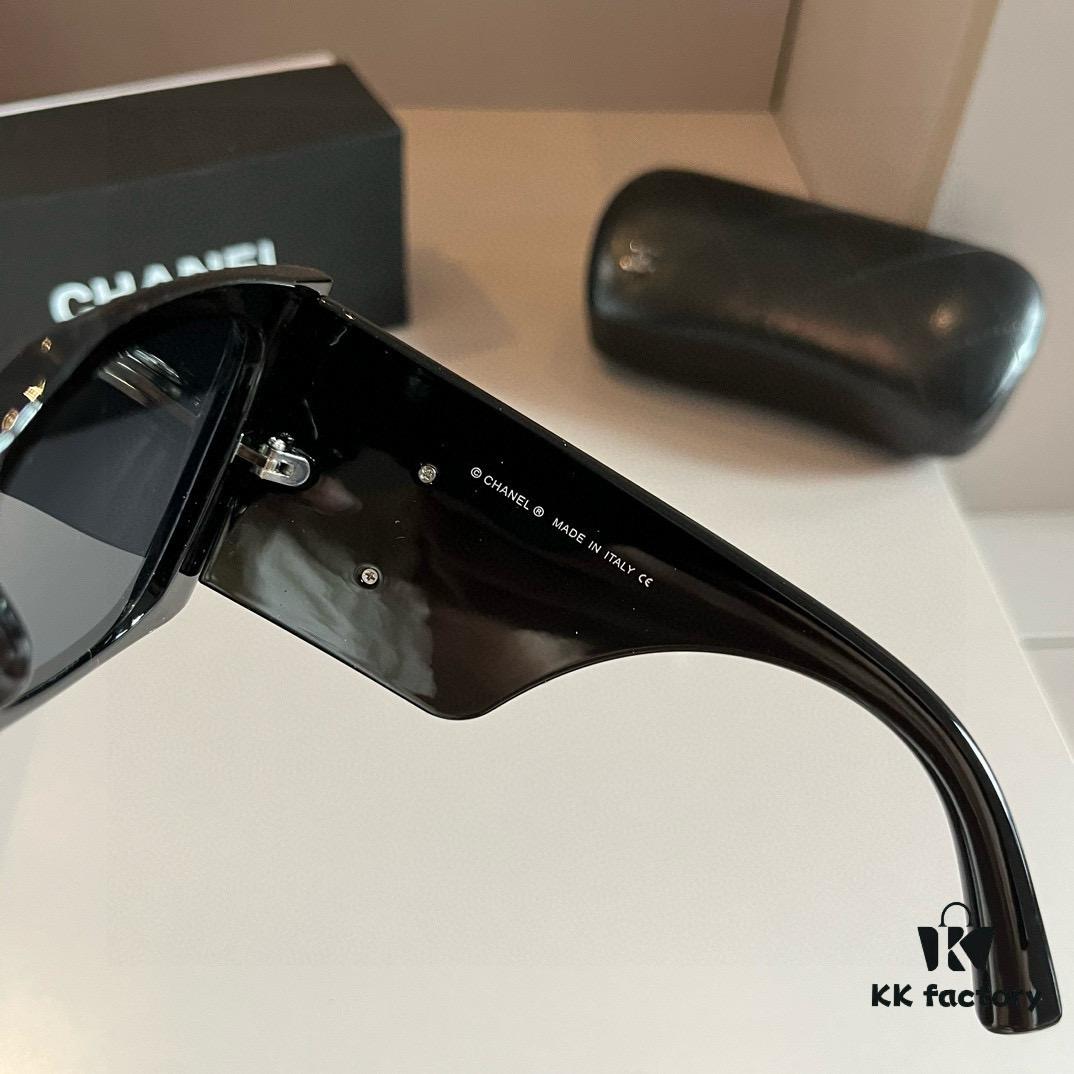 6931aa16ccd8ab3d7af9e7c7 Chanel Sunglasses, absolutely in love, the aura is perfectly on point when worn, makes the face look incredibly slim, large frame yet surprisingly lightweight, with just the right temple curvature for a comfortable, feather-light fit!