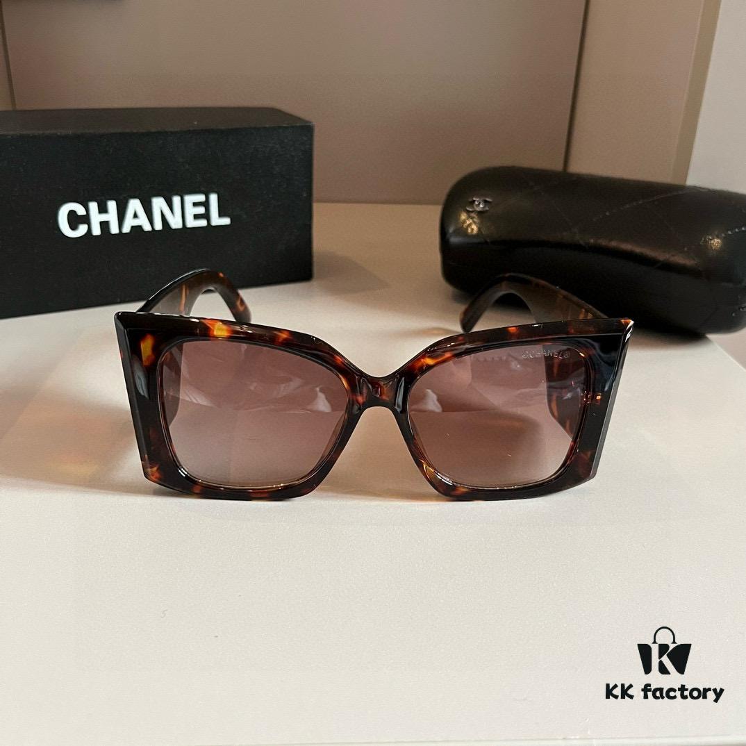 6931aa17ccd8ab3d7af9e7cb Chanel Sunglasses, Absolutely In Love, Perfect Fit with a Strong Presence, Makes Face Look Slim, Large Frame Yet Lightweight, Comfortable and Well-designed Temples