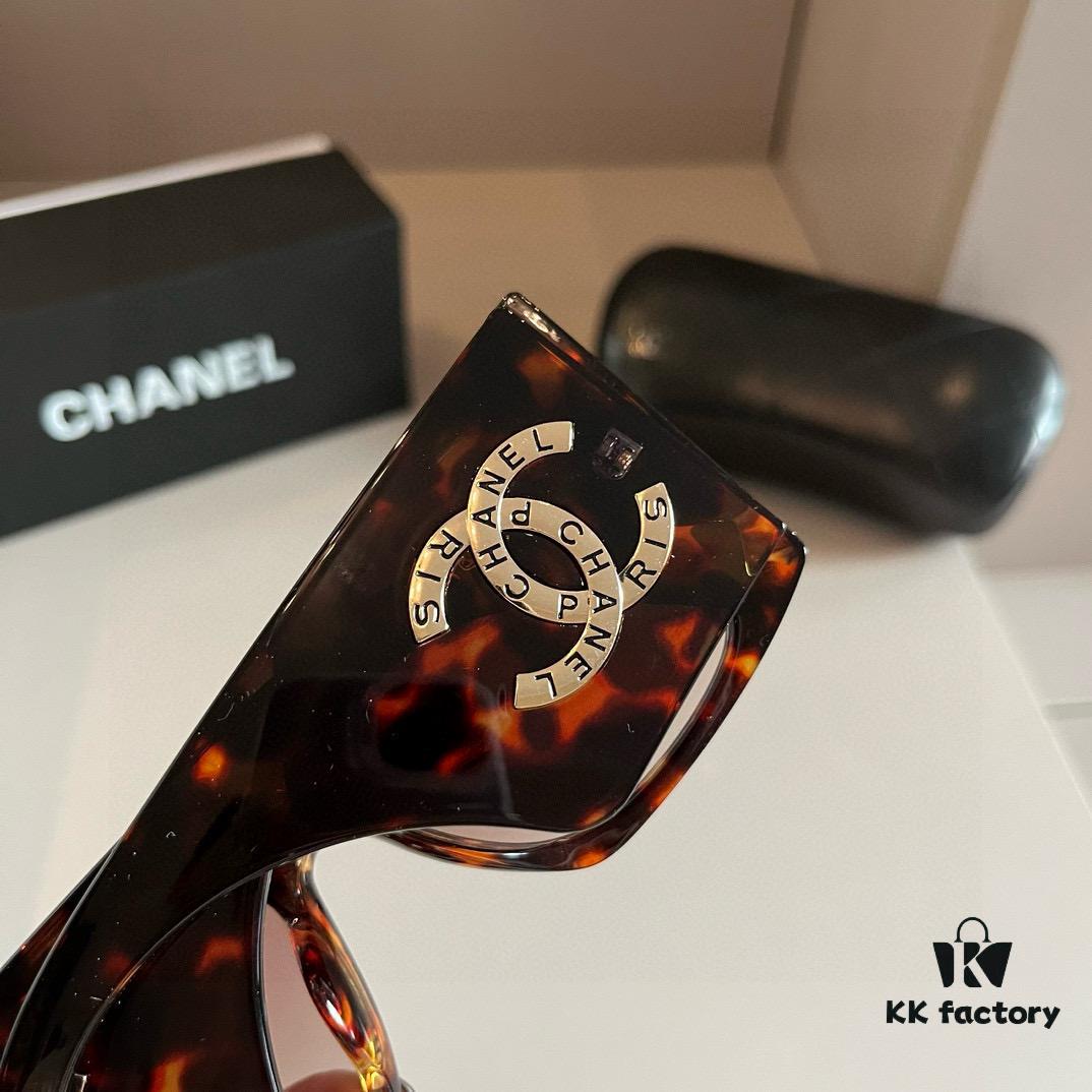 6931aa17ccd8ab3d7af9e7d0 Chanel Sunglasses, Absolutely In Love, Perfect Fit with a Strong Presence, Makes Face Look Slim, Large Frame Yet Lightweight, Comfortable and Well-designed Temples