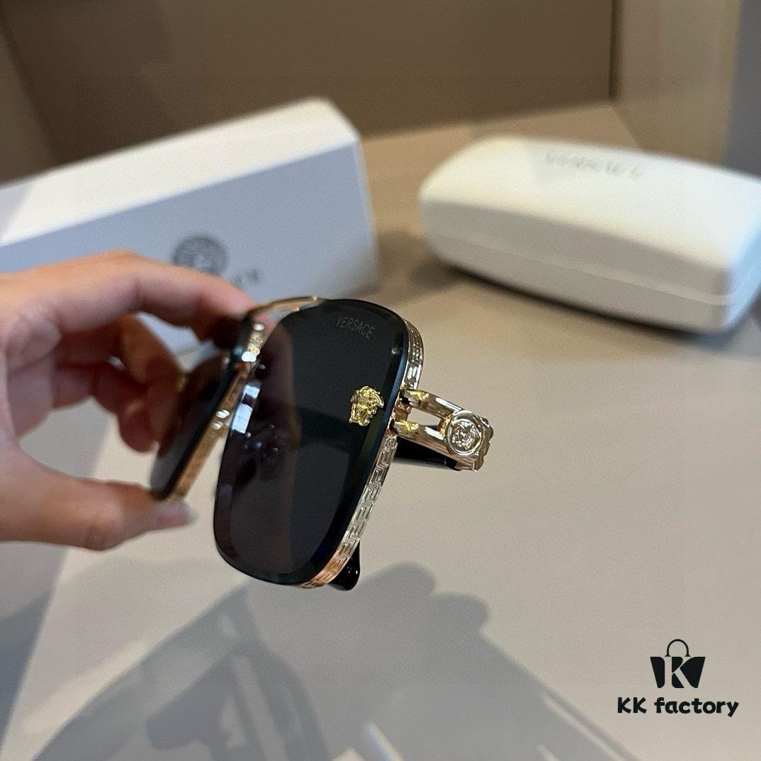VERSACE Versace Fashion Sunglasses in European and American Style, Men's Polarized Sunglasses, Sun Protection Glasses for Men, Stylish Eyewear that Complements Facial Features