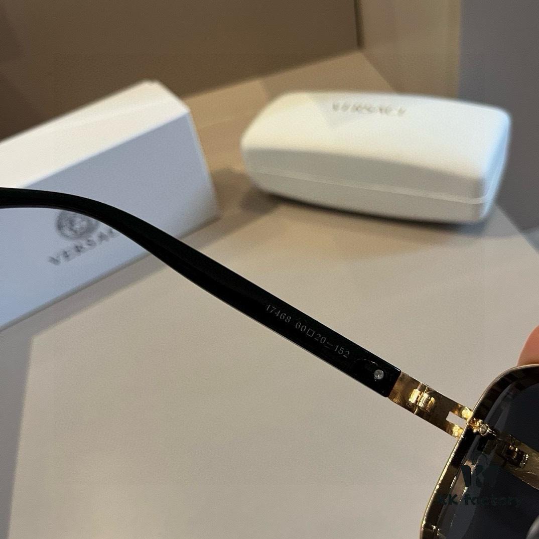 VERSACE Versace Fashion Sunglasses in European and American Style, Men's Polarized Sunglasses, Sun Protection Glasses for Men, Stylish Eyewear that Complements Facial Features